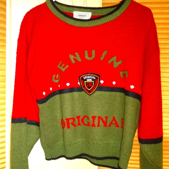 Women's Gorgeous Red/Grn Sweater Med/Lrg - Picture 1 of 4